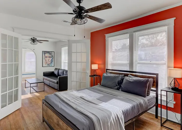 Charming Cooper-Young Flat In The Heart Of Memphis