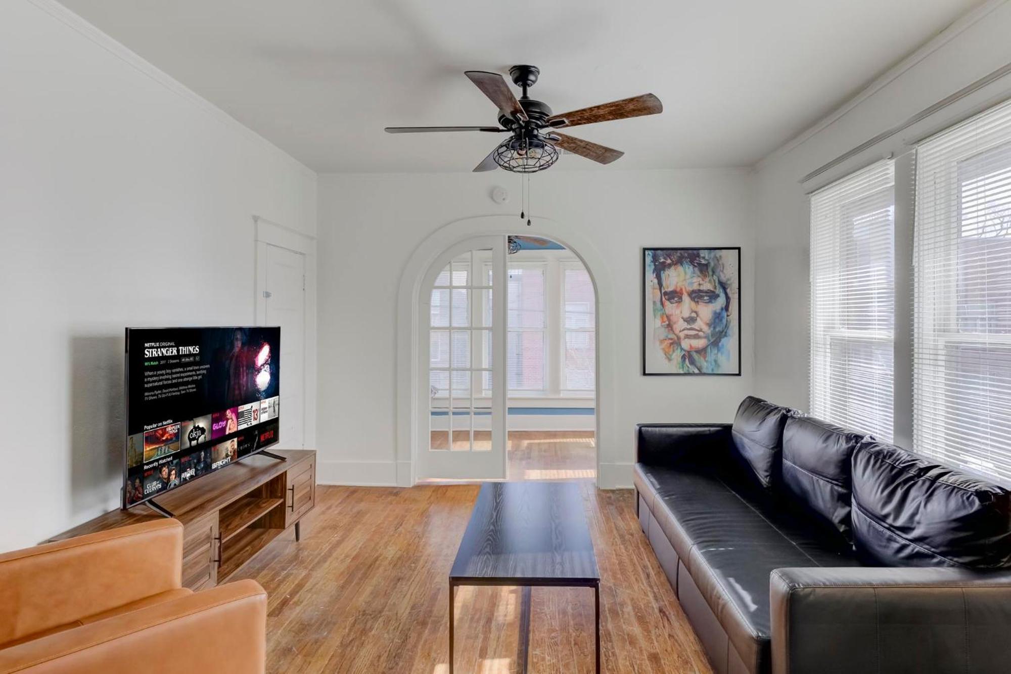 Charming Cooper-young Flat In The Heart Of Memphis