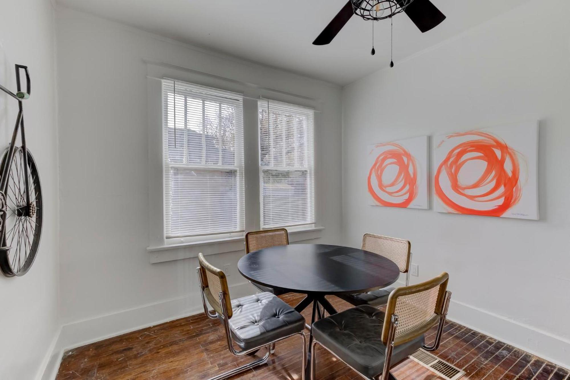 Charming Cooper-young Flat In The Heart Of Memphis