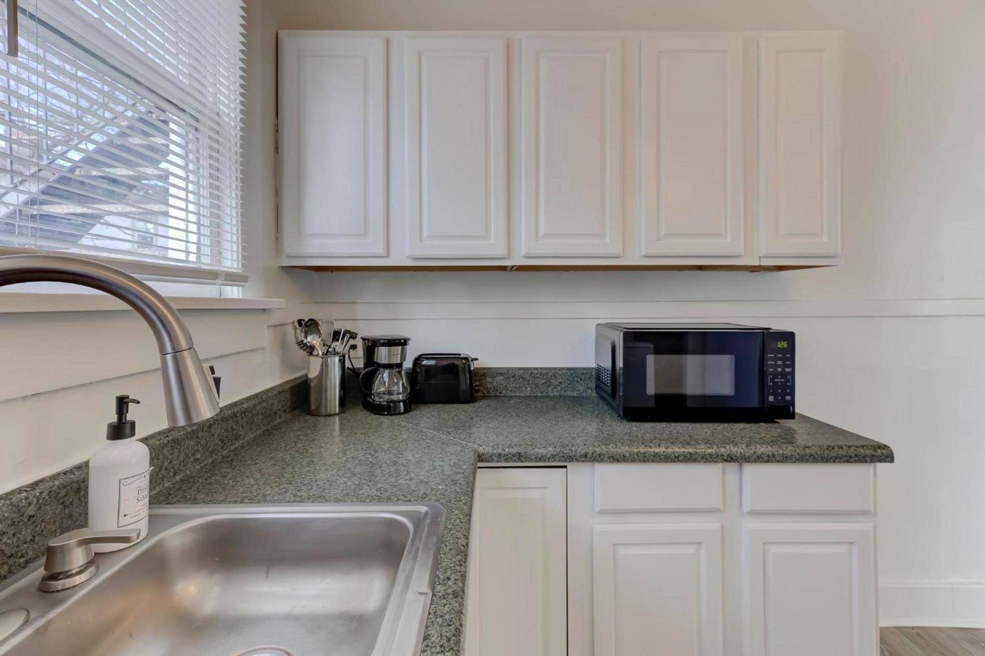 Charming Cooper-young Flat In The Heart Of Memphis