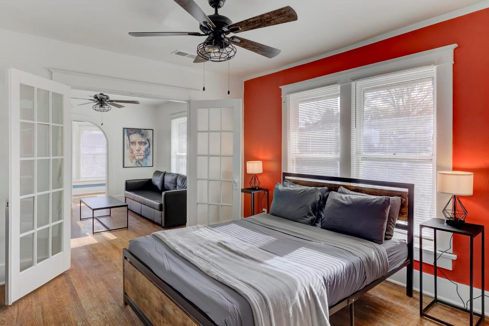 Apartment Charming Cooper-young Flat In The Heart Of